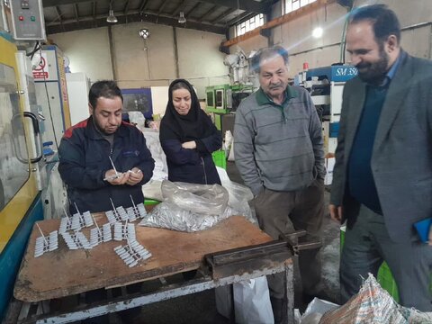بازدید رئیس اداره بهزیستی شهرستان اشتهارد از واحد صنعتی