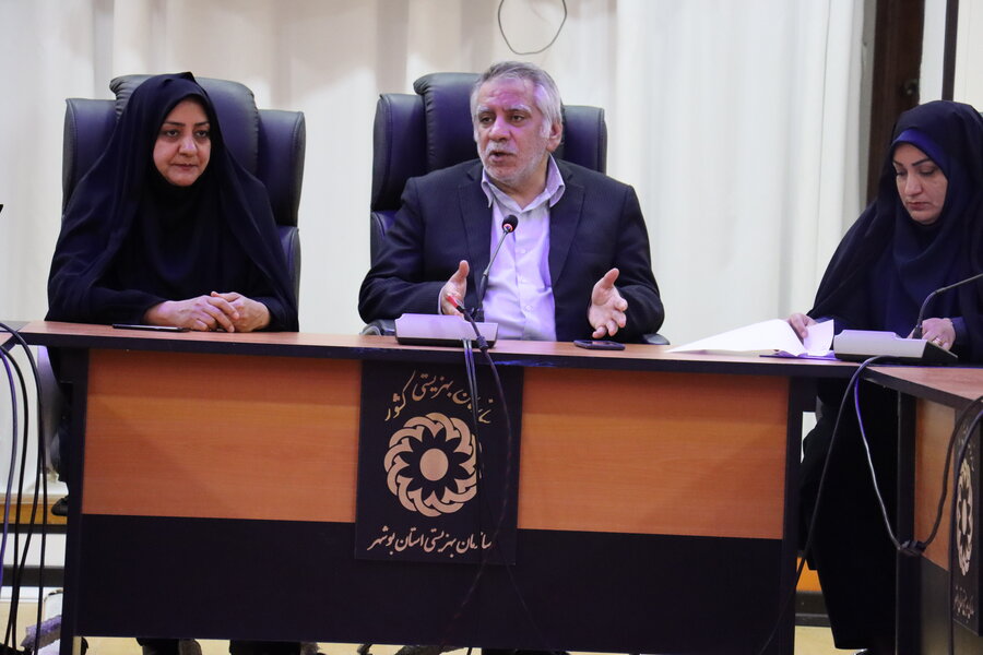 نشست صمیمی مدیر کل بهزیستی استان بوشهر با جوانان