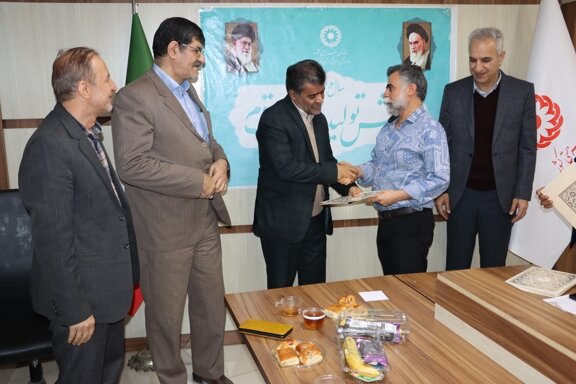 تقدیر از بازنشستگان