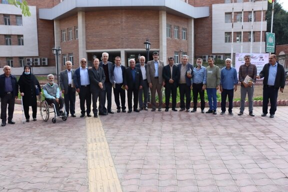 تقدیر از بازنشستگان