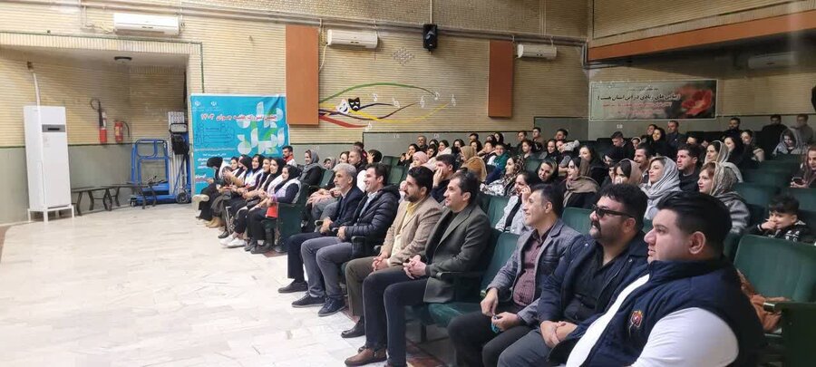 تقدیر از توان خواهان موفق جوان در کامیاران