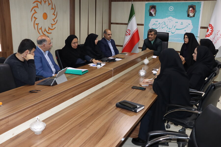 نشست مدیر کل بهزیستی خوزستان با نمایندگان بنیادهای فرزانگان استان 