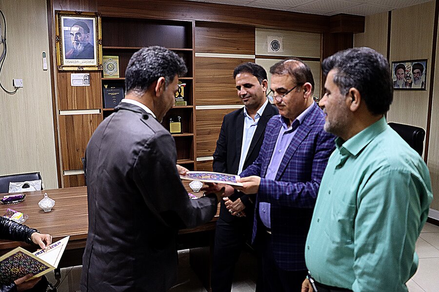 تقدیر از جوانان موفق