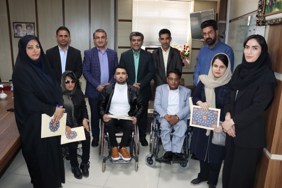 تقدیر مدیر کل بهزیستی خوزستان از جوانان موفق دارای معلولیت