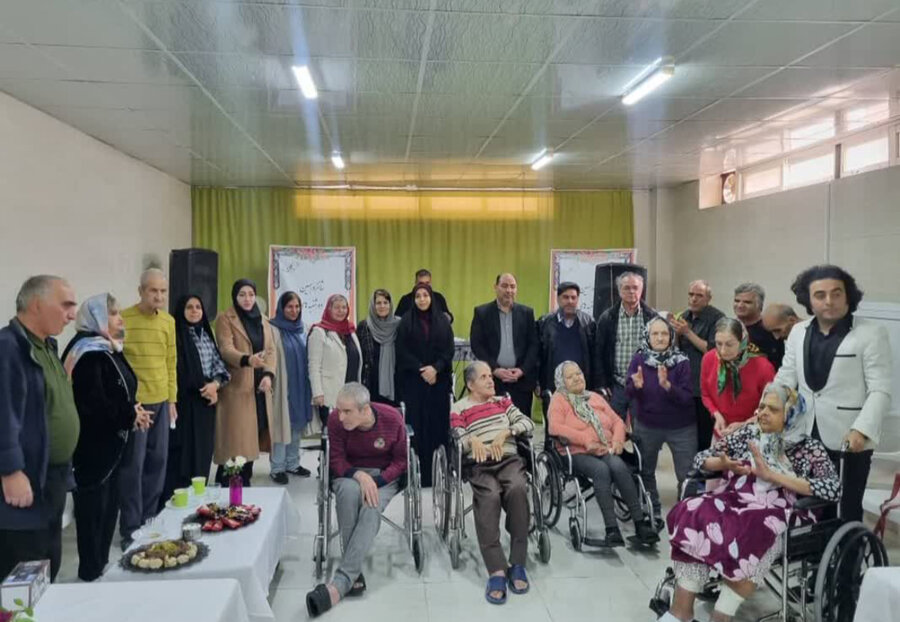 کرج | طرح شاد و با نشاط دوشنبه های سالمندی ،مرکز سالمندان زرمان برگزار شد