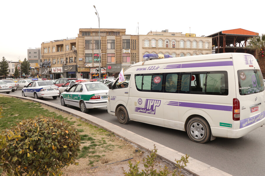مانور عملیاتی مشترک خودروهای  امدادی  در کرمان برگزارشد