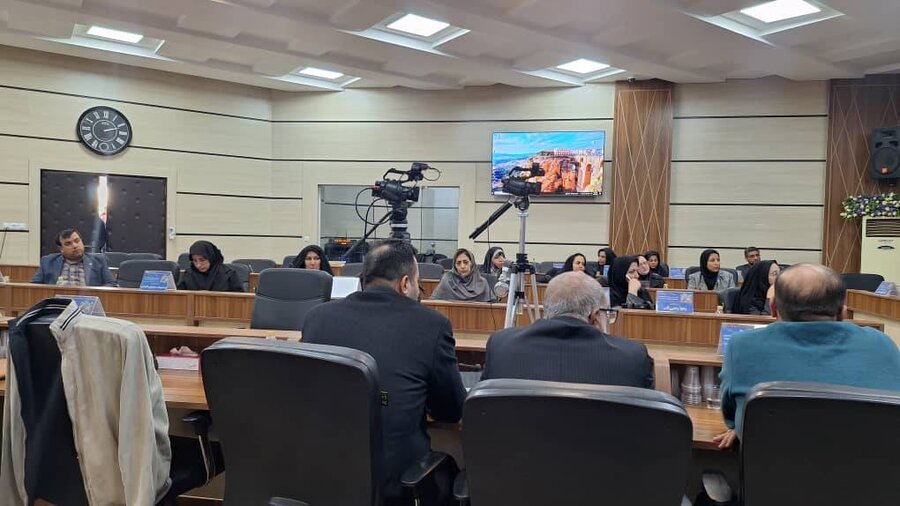 دومین روز نشست علمی کاربردی و تخصصی روابط عمومیهای بهزیستی سراسر کشور در شیراز دومین روز نشست علمی کاربردی و تخصصی روابط عمومیهای بهزیستی سراسر کشور در شیراز