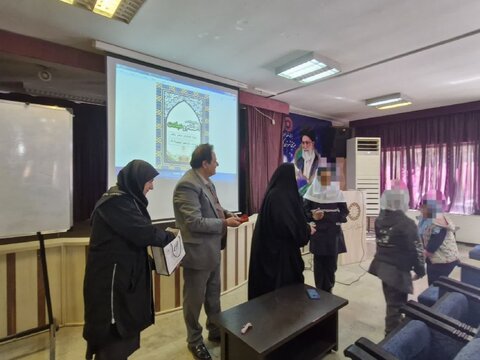 کلاس آموزشی احکام و عبادت ویژه دختران مکلف تحت پوشش بهزیستی در کرج برگزار شد