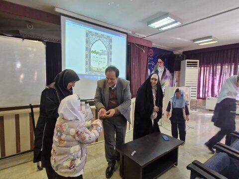 کلاس آموزشی احکام و عبادت ویژه دختران مکلف تحت پوشش بهزیستی در کرج برگزار شد