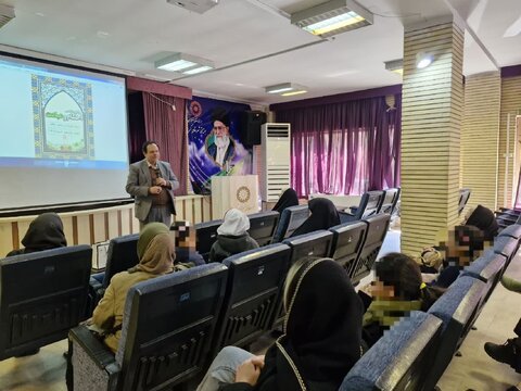 کلاس آموزشی احکام و عبادت ویژه دختران مکلف تحت پوشش بهزیستی در کرج برگزار شد