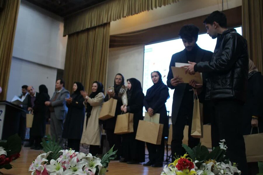 برگزاری اختتامیه رویداد استانی طرح خودمراقبتی و آگاهسازی با تأکید بر تاب آوری و مهارت‌ورزی خاتم