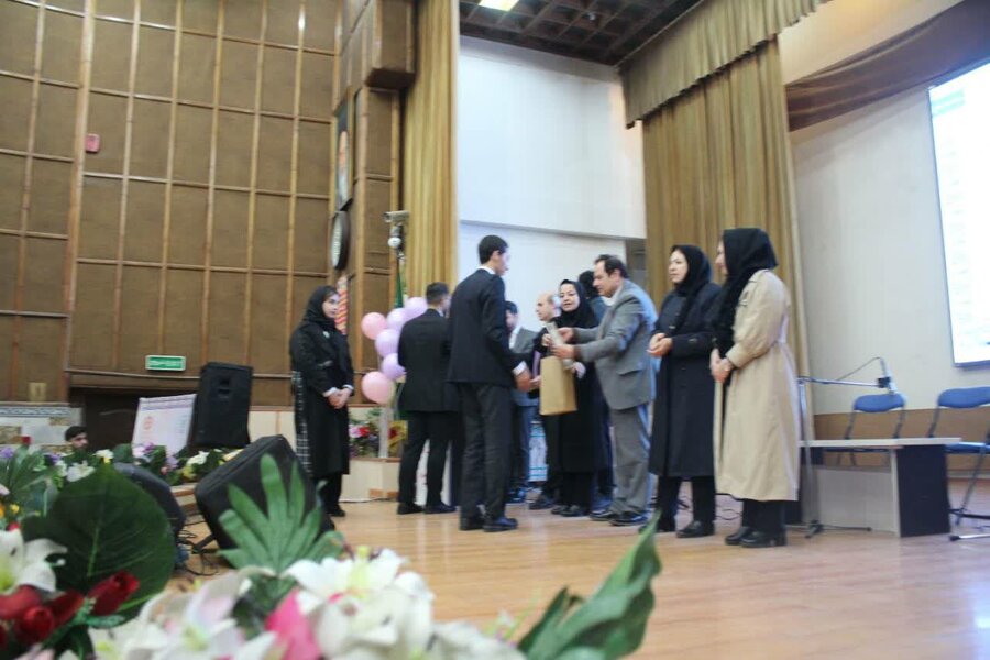 برگزاری اختتامیه رویداد استانی طرح خودمراقبتی و آگاهسازی با تأکید بر تاب آوری و مهارت‌ورزی خاتم