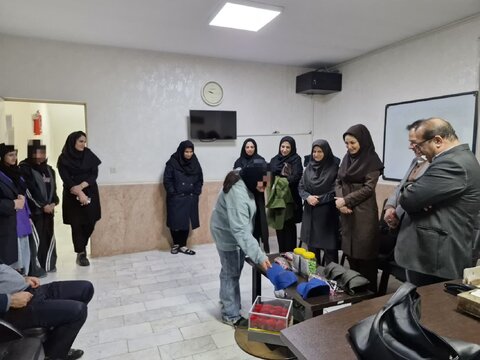 مسئولین میهمان سفره افطار فرزندان بهزیستی شهرستان کرج شدند