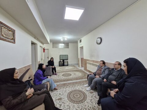 مسئولین میهمان سفره افطار فرزندان بهزیستی شهرستان کرج شدند