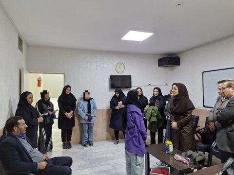 مسئولین میهمان سفره افطار فرزندان بهزیستی شهرستان کرج شدند