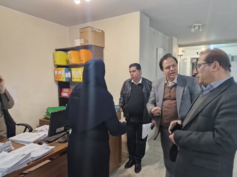 بازدید سرزده رئیس اداره سیاسی امنیتی اجتماعی فرمانداری کرج از حوزه توانبخشی و واحد پذیرش بهزیستی شهرستان کرج