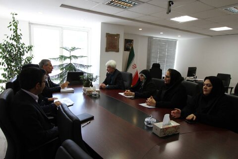 جلسه ی مدیر کل بهزیستی فارس با مدیران عامل بانک صادرات و پاسارگاد