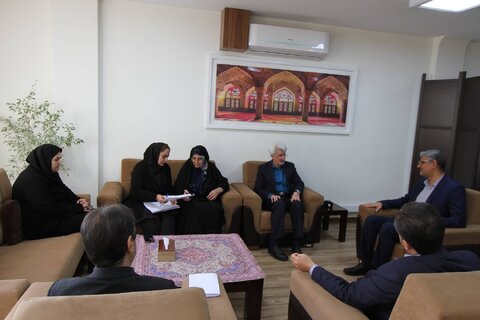 جلسه ی مدیر کل بهزیستی فارس با مدیران عامل بانک صادرات و پاسارگاد