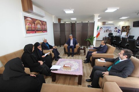 جلسه ی مدیر کل بهزیستی فارس با مدیران عامل بانک صادرات و پاسارگاد