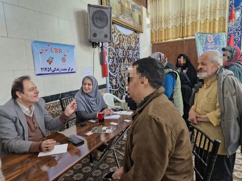 برپایی میز خدمت به مناسبت گرامیداشت ماه بهار قرآن