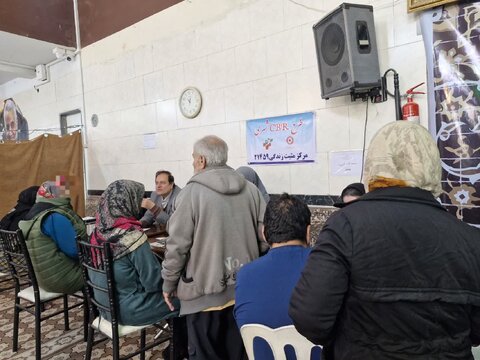 برپایی میز خدمت به مناسبت گرامیداشت ماه بهار قرآن