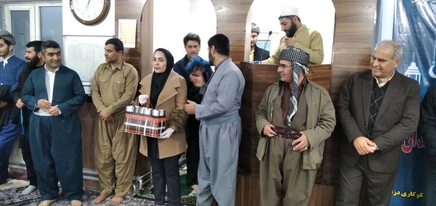 سروآباد | بازدید و تجلیل از حافظان قرآن و جامعه هدف