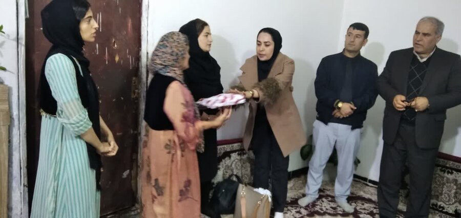 سروآباد | بازدید و تجلیل از حافظان قرآن و جامعه هدف