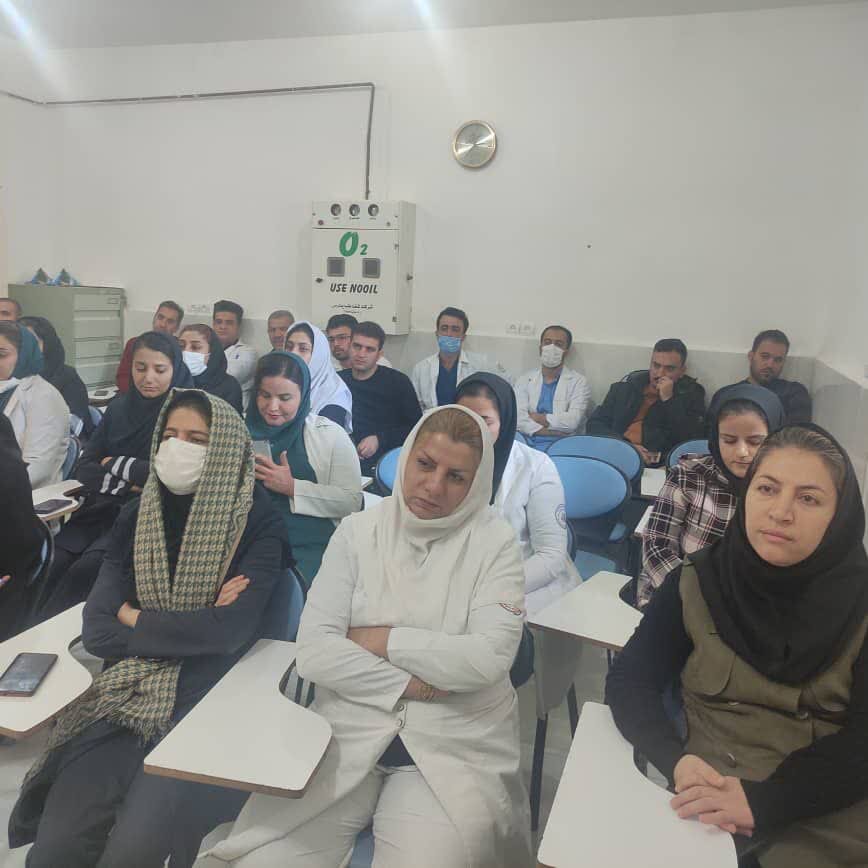 دیواندره | کارگاه برقراری ارتباط مؤثر در روابط سازمانی