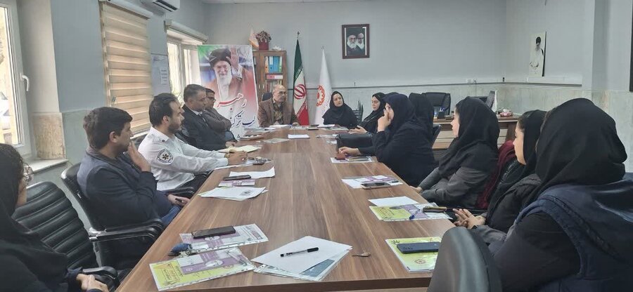 فردیس | جلسه هم اندیشی تیم مداخله در خودکشی شهرستان فردیس برگزار شد