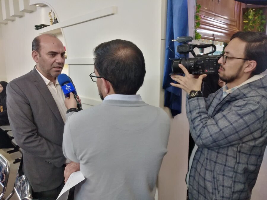 باهم ببینیم / گزارش خبرگزاری صدا و سیمای استان قم از پویش شمعی روشن کن 