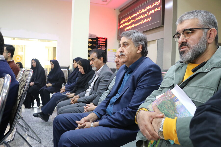 برگزاری محفل معنوی انس با قرآن کریم در بهزیستی استان کرمان