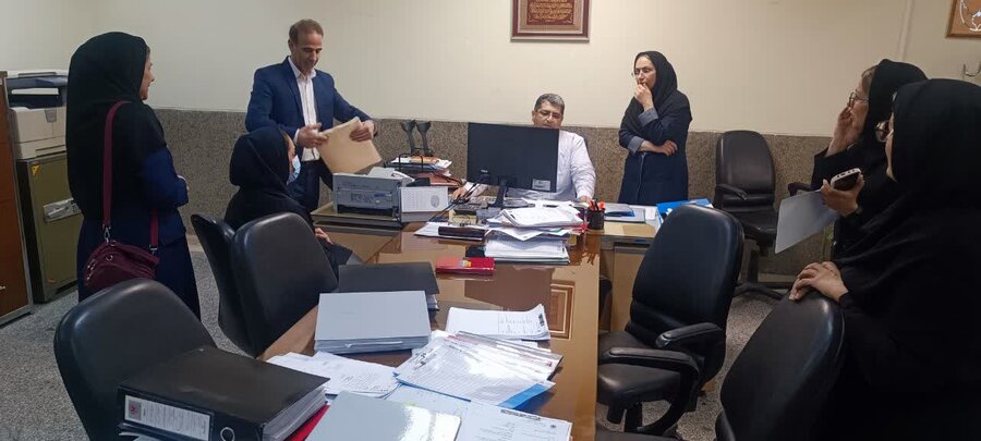 حضور کارشناسان دفتر بازرسی ، ارزیابی عملکرد و پاسخگویی به شکایات سازمان بهزیستی کشور در استان کرمان