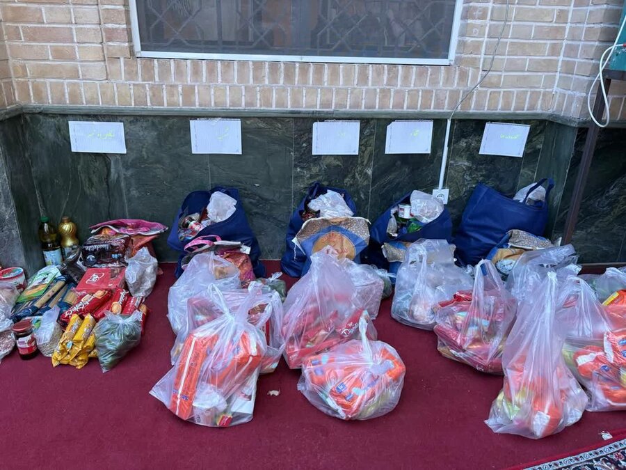  
کرج |تهیه و توزیع سبد ارزاق بین فرزندان ترخیص شده 