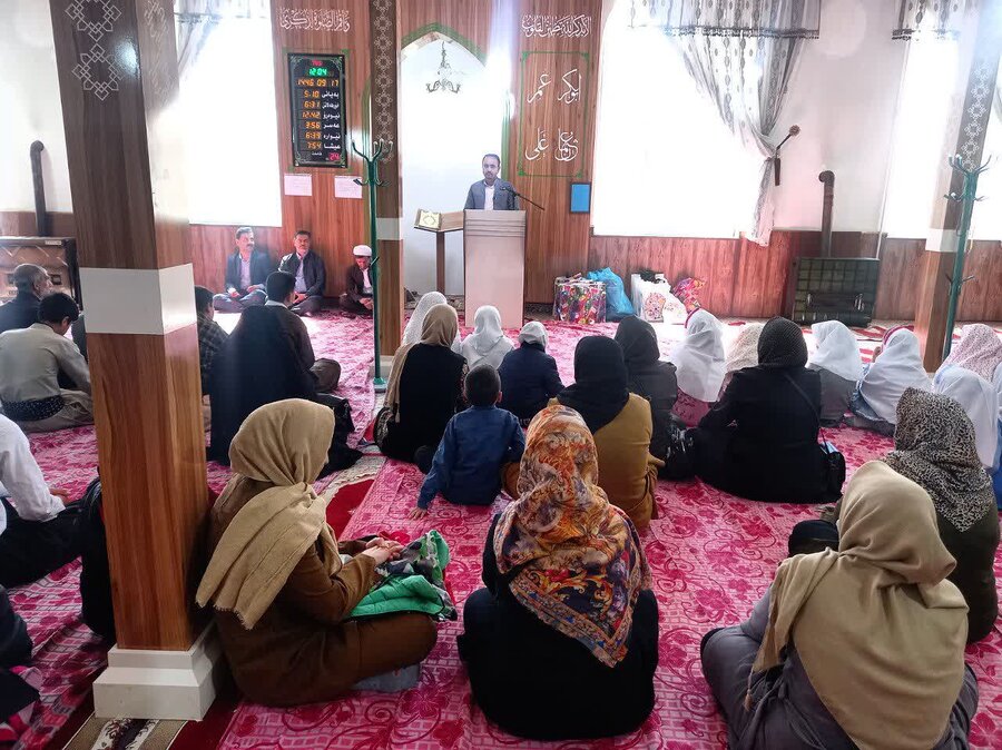 دیواندره | برپایی جشن تکلیف دختران و پسران تحت حمایت بهزیستی