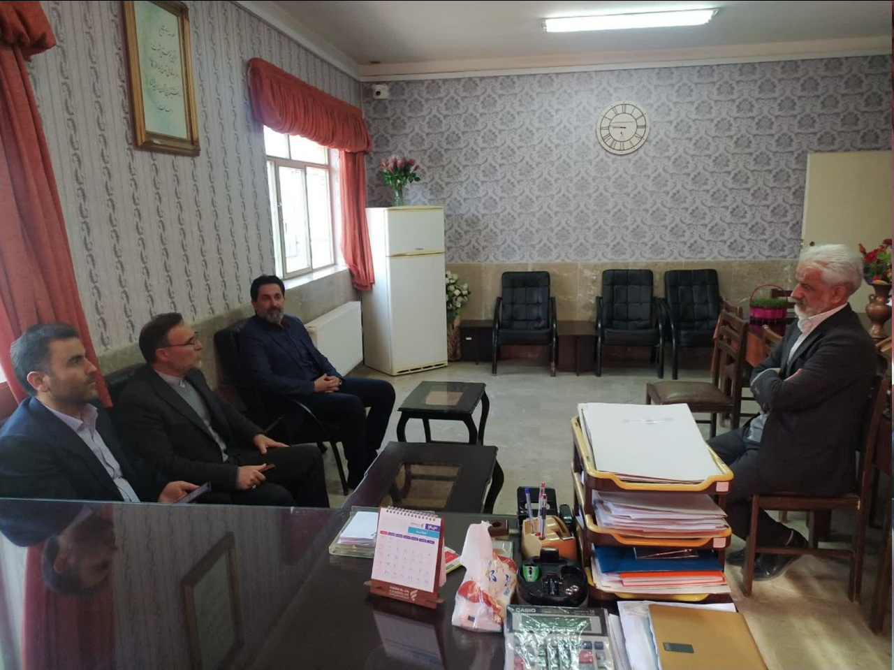 نشست با نماینده مجلس، تقدیر از کارکنان نمونه و اهدای ویلچر از برنامه های سفر یکروزه حجتالاسلامی به ملایر