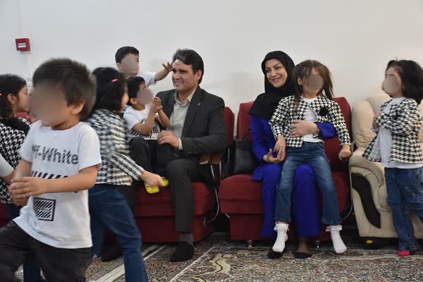 گزارشی از تحویل سال در میان فرزندان بهزیستی