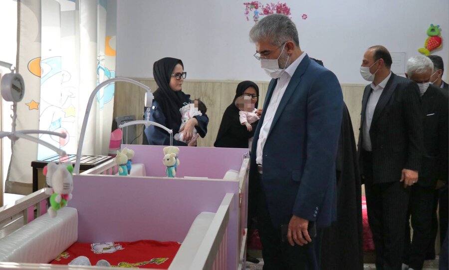 حضور مدیرکل بهزیستی و خیّرین در شیرخوارگاه ارومیه