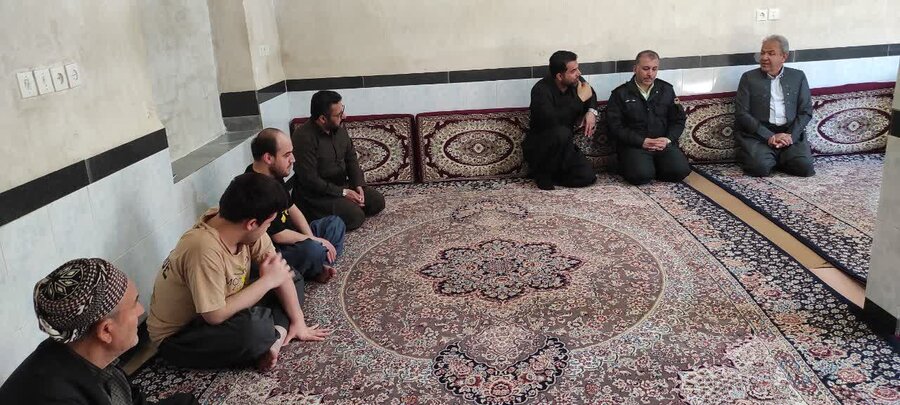 دیدار نوروزی فرماندار بانه از مددجویان بهزیستی