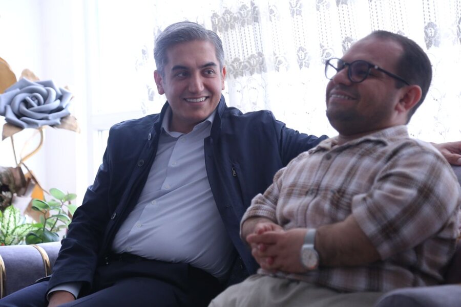 دیدار و بازدید نماینده مردم در مجلس شورای اسلامی از منازل جامعه هدف بهزیستی 