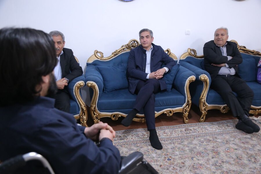 دیدار و بازدید نماینده مردم در مجلس شورای اسلامی از منازل جامعه هدف بهزیستی 