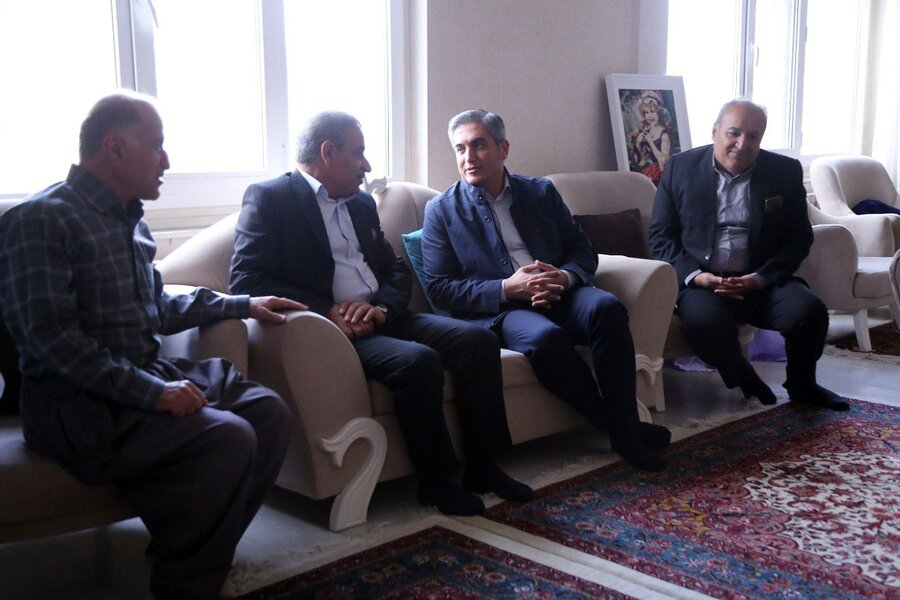 دیدار و بازدید نماینده مردم در مجلس شورای اسلامی از منازل جامعه هدف بهزیستی 