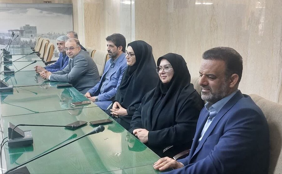 دیدار سرپرست اداره کل بهزیستی استان اصفهان با مجمع نمایندگان استان
