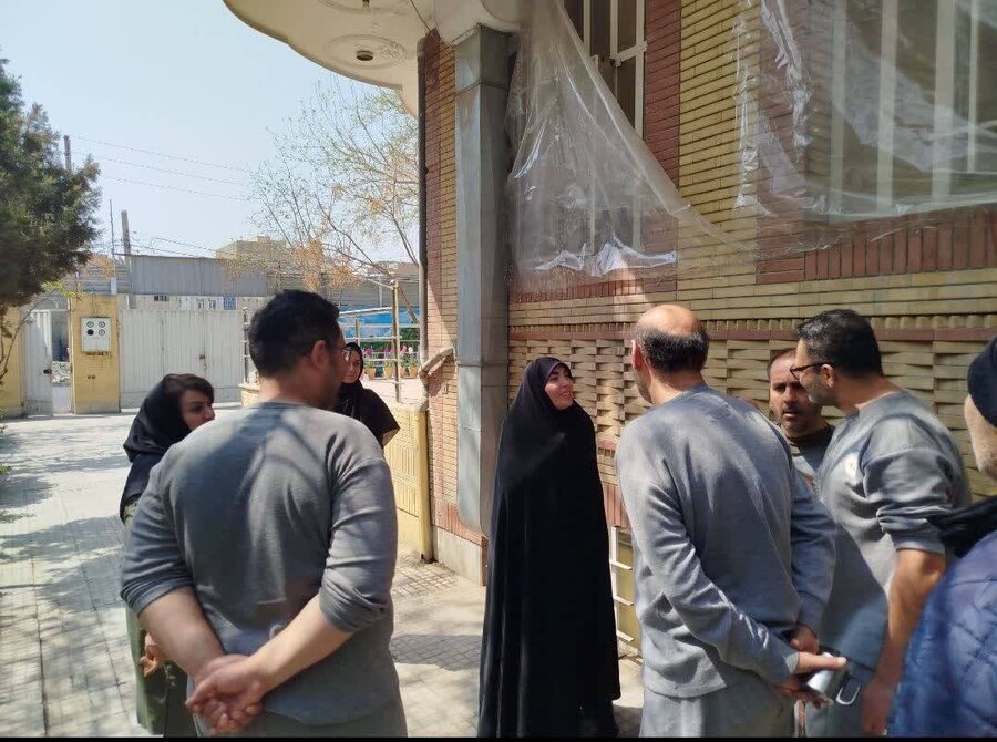 شهرقدس | دیدار رئیس اداره بهزیستی با مددجویان مراکز نگهداری تحت نظارت