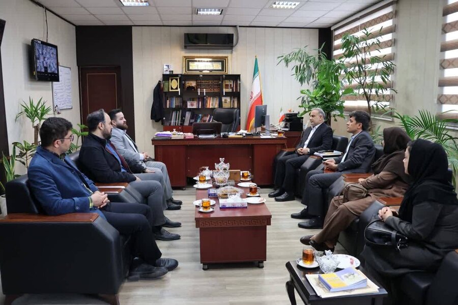 بهارستان | دیدار رئیس و همکاران بهزیستی با فرماندار شهرستان