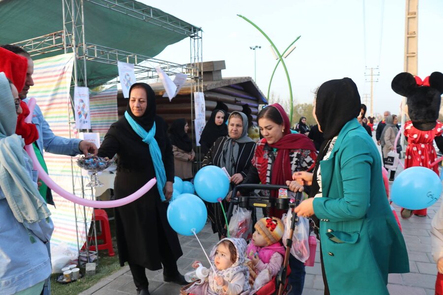 اجرای برنامه آگاهسازی به مناسبت روز جهانی اتیسم در ارومیه