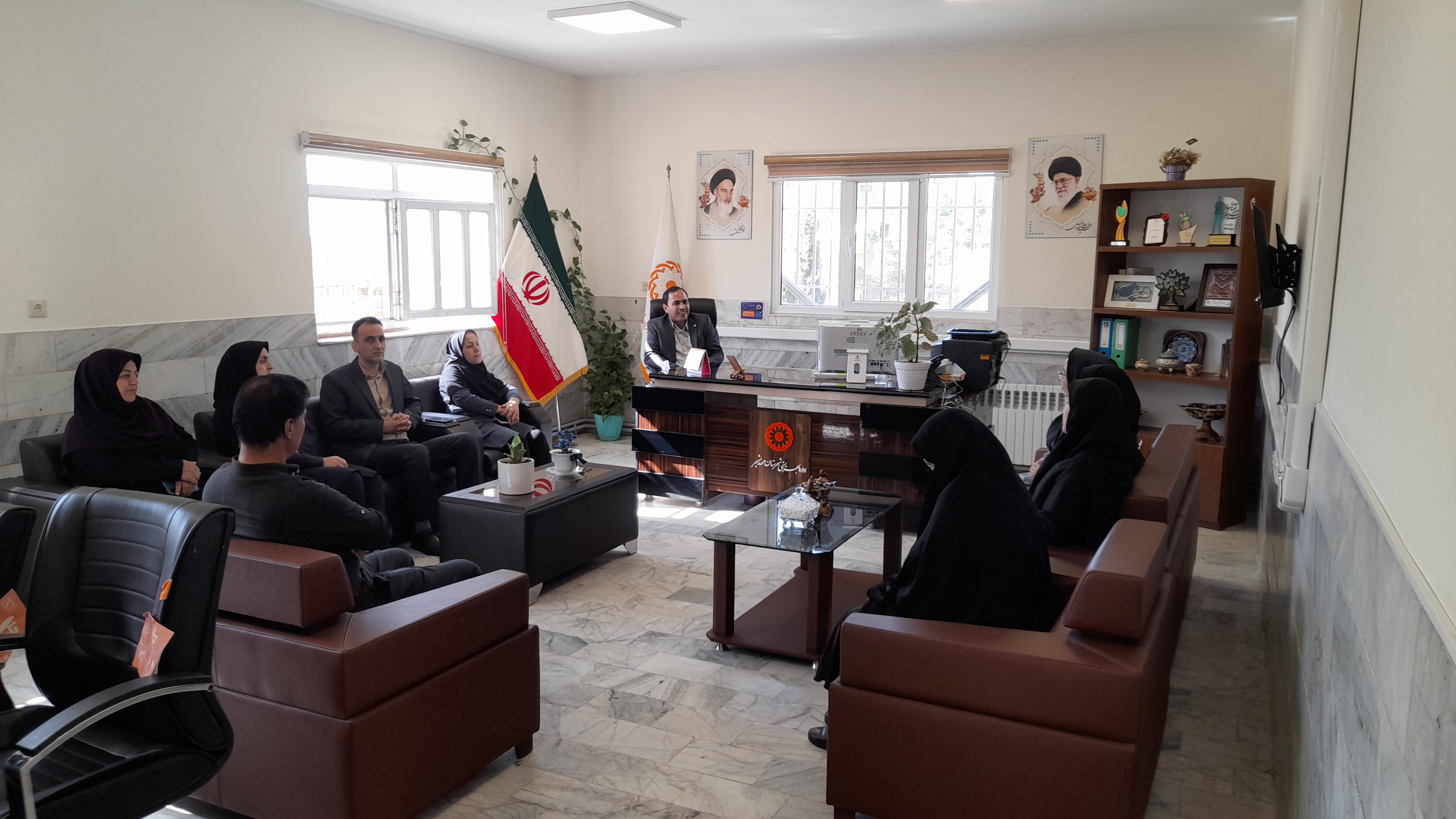 مهدیشهر | دیدار مدیرکل با پرسنل بهزیستی شهرستان