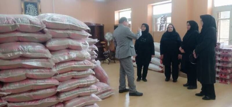 اصفهان| توزیع ۲۳۰۰ سبد معیشتی همزمان با ماه مبارک رمضان و ایام نوروز