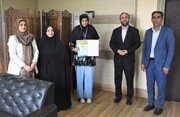 مدیرکل بهزیستی از قهرمان پاراتکواندو تقدیر کرد