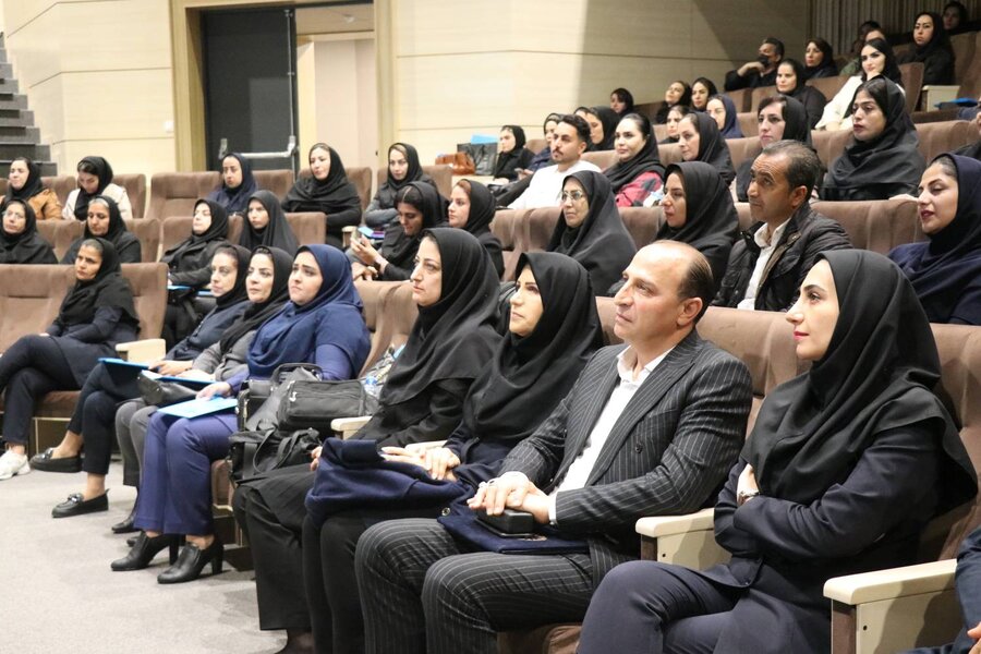 کارگاه ارتقای سلامت دهان و دندان «طرح گلخند» در بهزیستی آذربایجان غربی برگزار شد