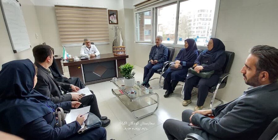 بازدید معاون دادستان و مسئولین اورژانس اجتماعی از بیمارستان تخصصی کودکان اکباتان